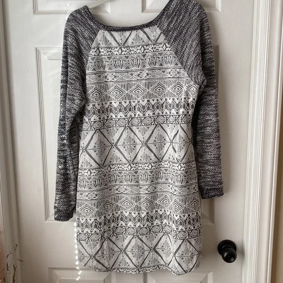 Aztec pattern tunic - Picture 2 of 3